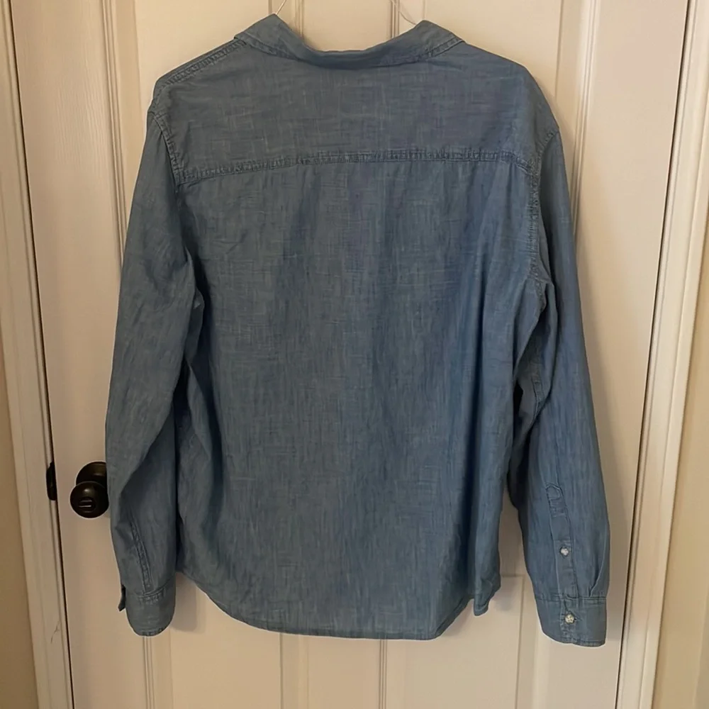 Gently Used Goodfellow & Co Chambray Button Up Long Sleeve Shirt - Picture 2 of 2